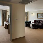 Hotel Katalina