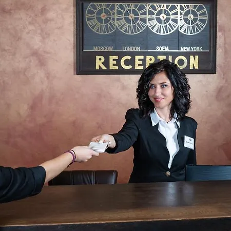 Katalina Otel Tsigov Chark