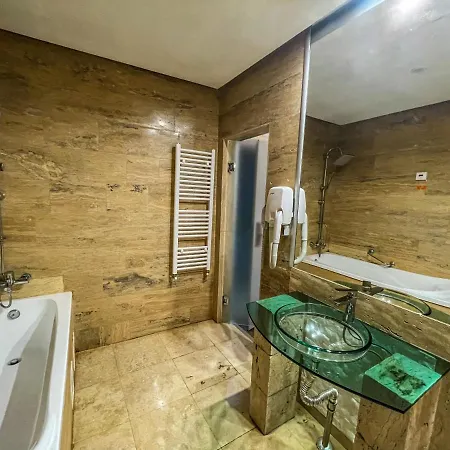 Katalina Otel