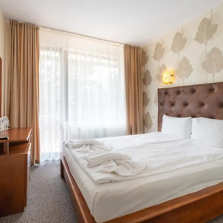 Hotell Katalina 4*